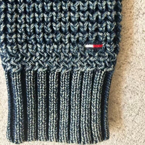 Tommy Hilfiger Men's Denim Vintage Cotton Quarter-Zip Sweater - Picture 6 of 8